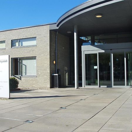 Icv Sleepwell Hotel Vrå Kültér fotó