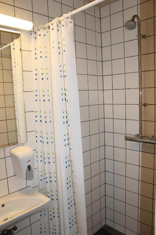 Icv Sleepwell Hotel Vrå Szoba fotó