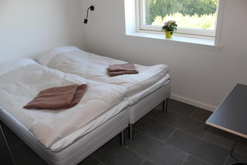 Icv Sleepwell Hotel Vrå Szoba fotó