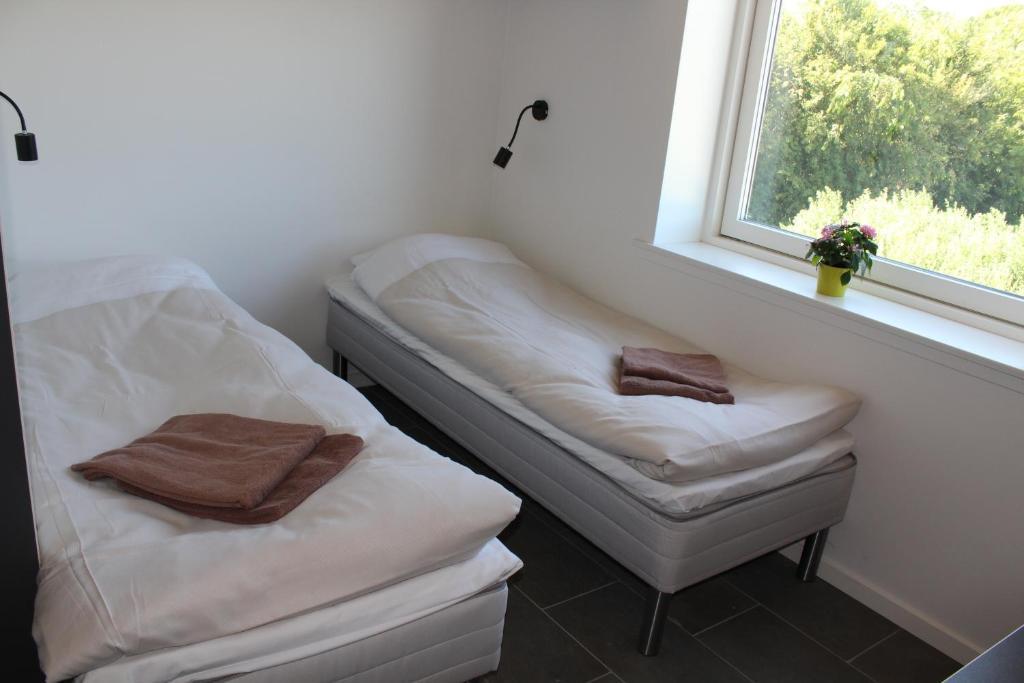 Icv Sleepwell Hotel Vrå Szoba fotó