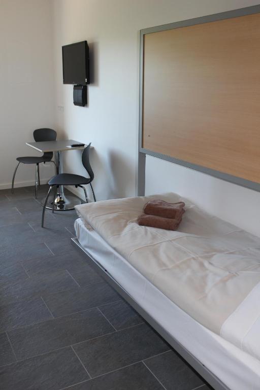 Icv Sleepwell Hotel Vrå Szoba fotó